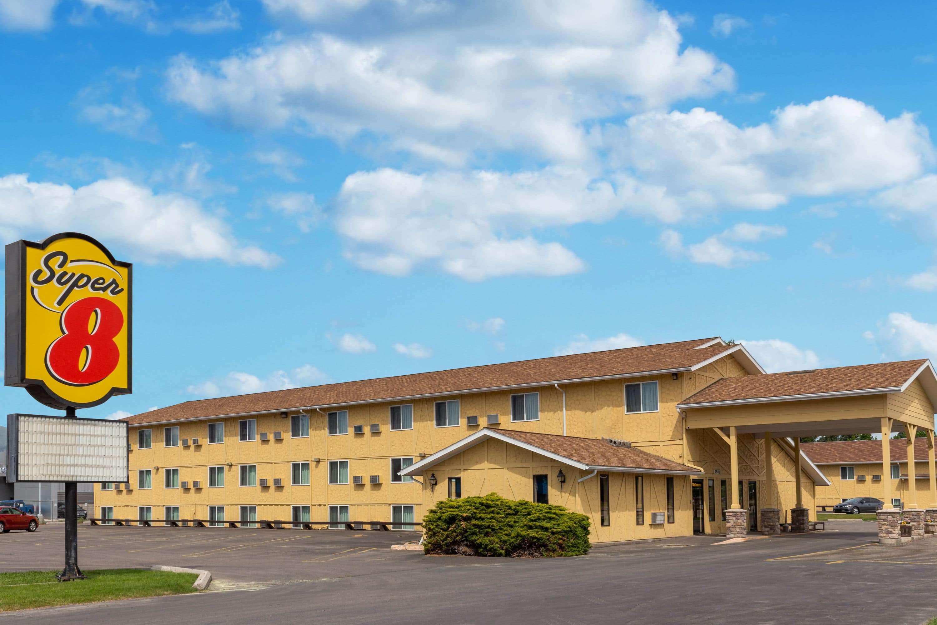 Super 8 By Wyndham Missoula/Brooks Street Otel Dış mekan fotoğraf