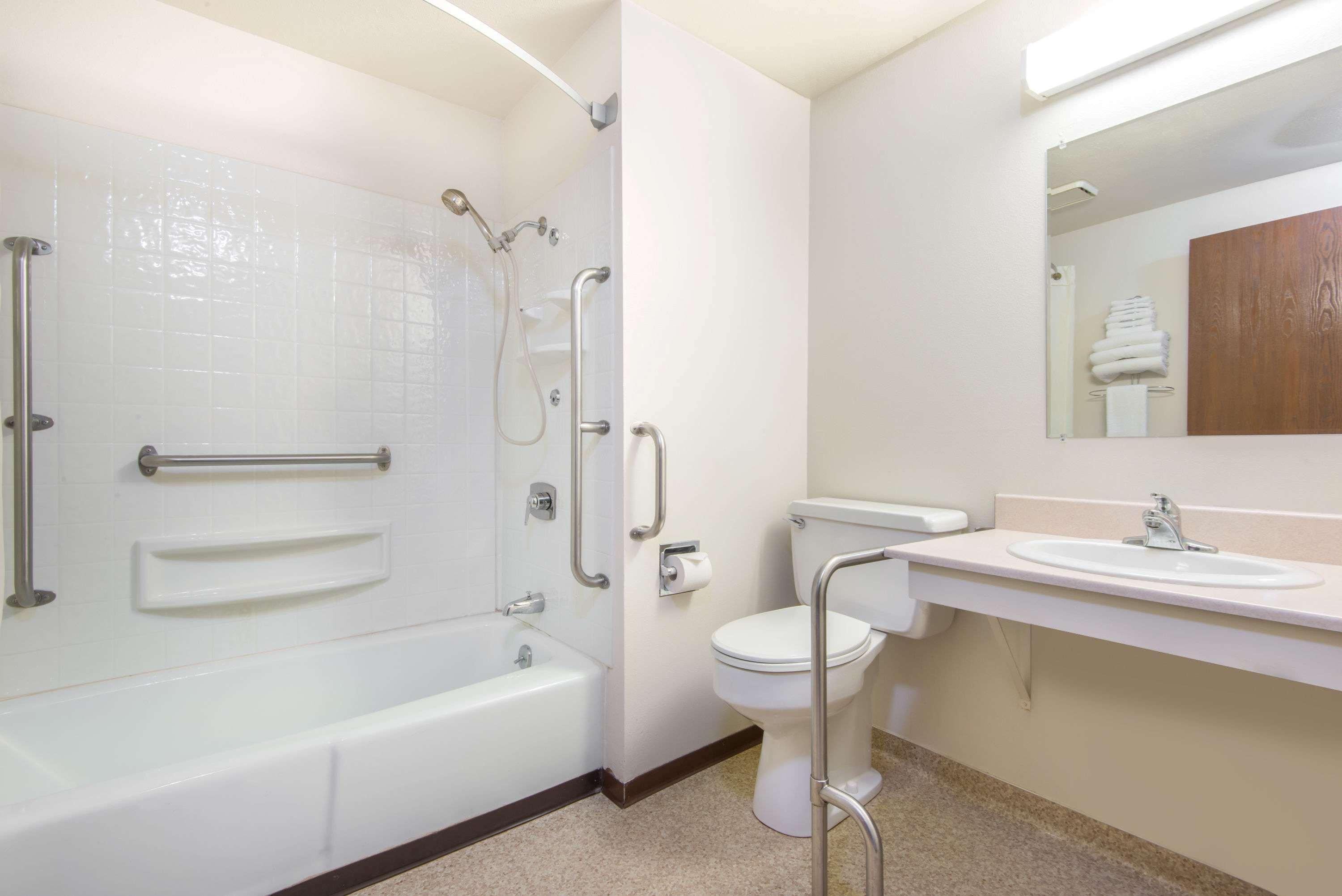 Super 8 By Wyndham Missoula/Brooks Street Otel Dış mekan fotoğraf
