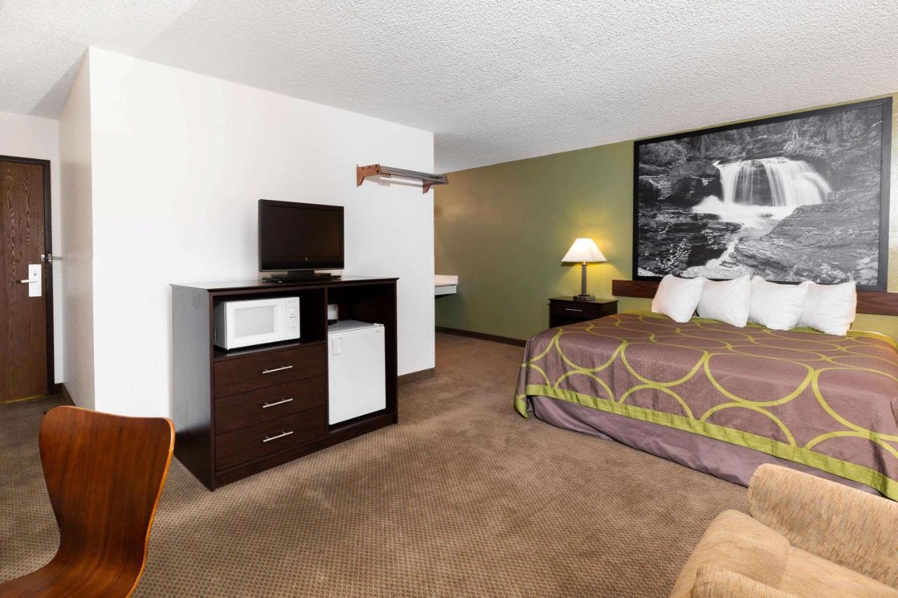Super 8 By Wyndham Missoula/Brooks Street Otel Dış mekan fotoğraf